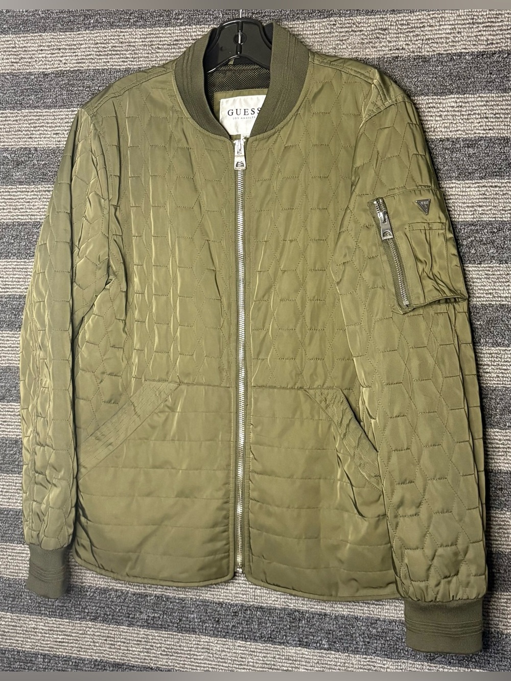GUESS Quilted Bomber Jacket in Olive Green Men’s Medium EUC